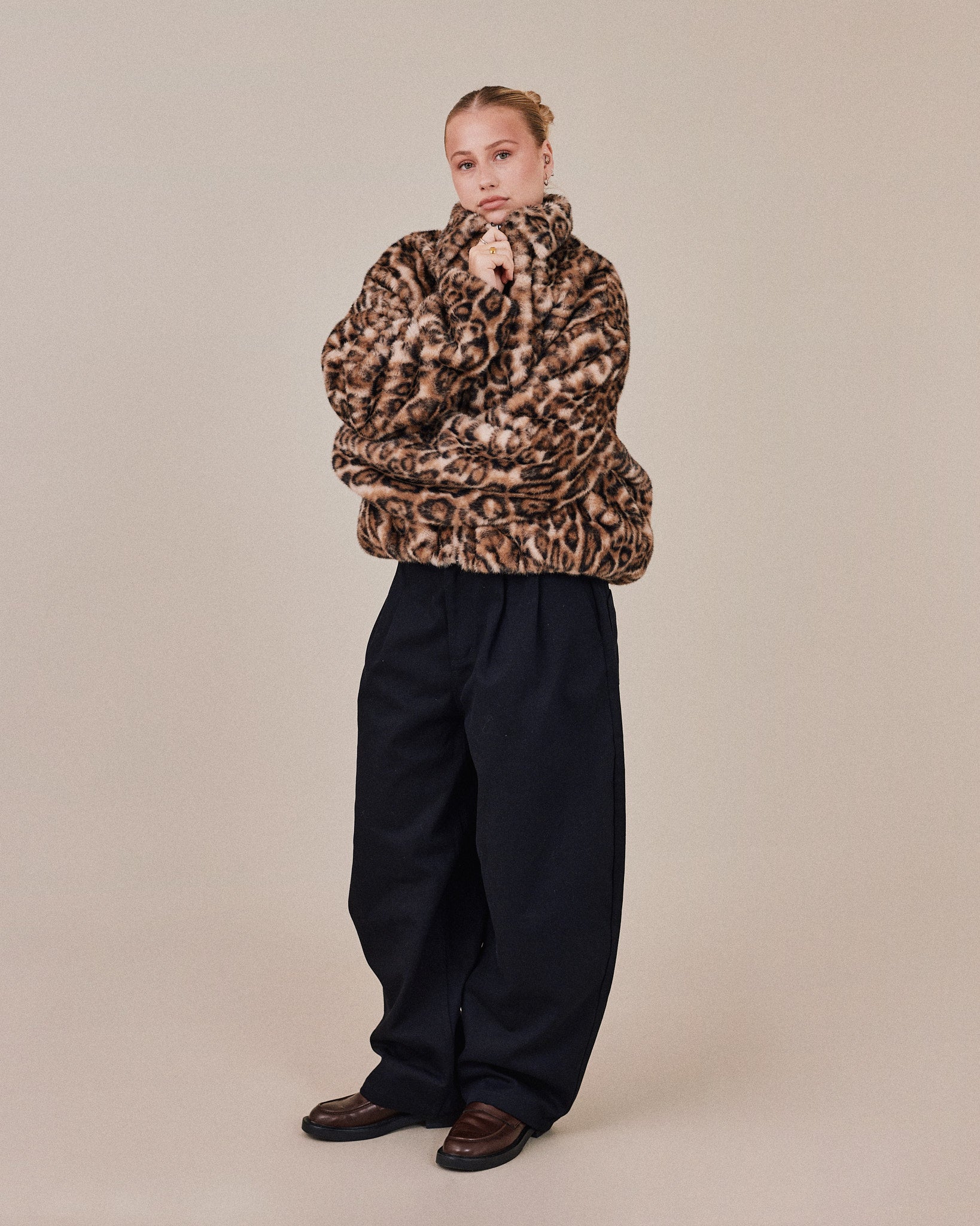 Baggy Pleated Jeans - Black