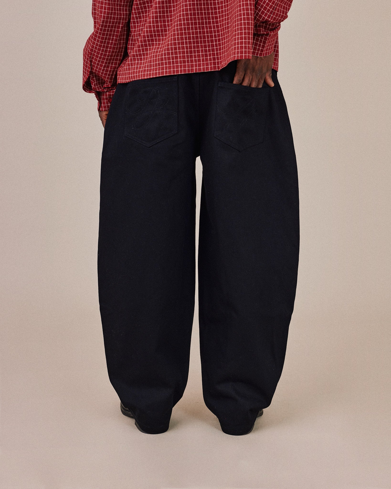 Baggy Pleated Jeans - Black