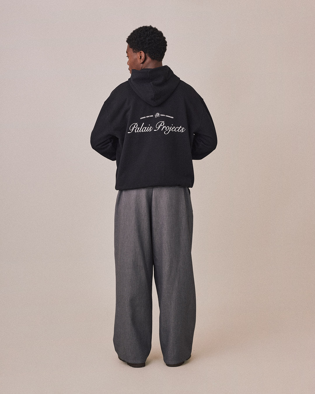 Box Fit Heavy World Tour Hoodie - Black