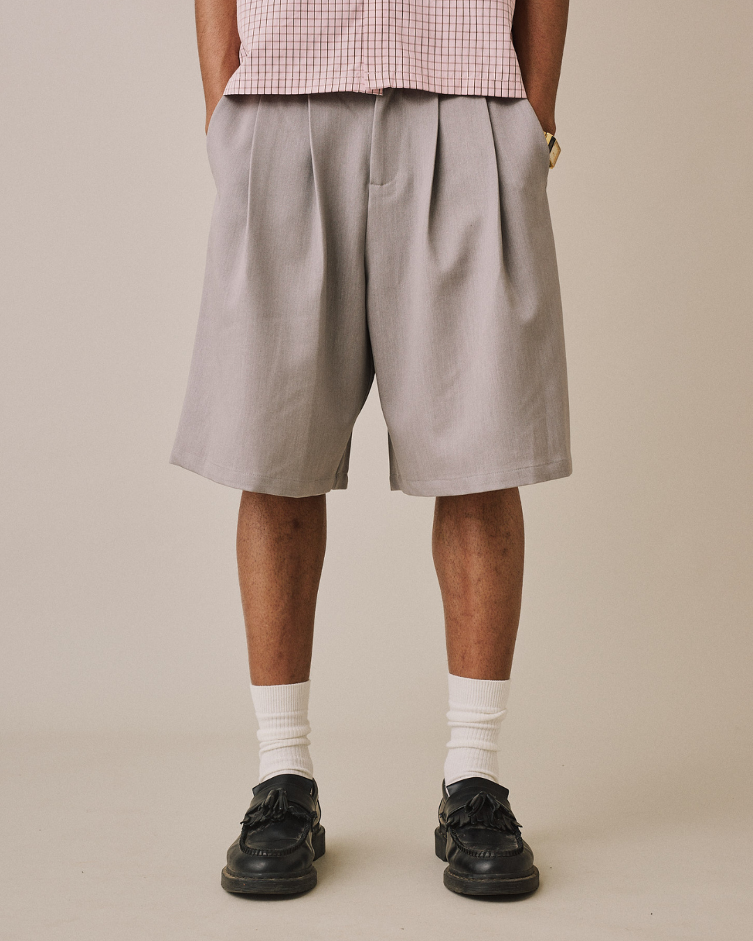 Relaxed Suit Shorts - Grey