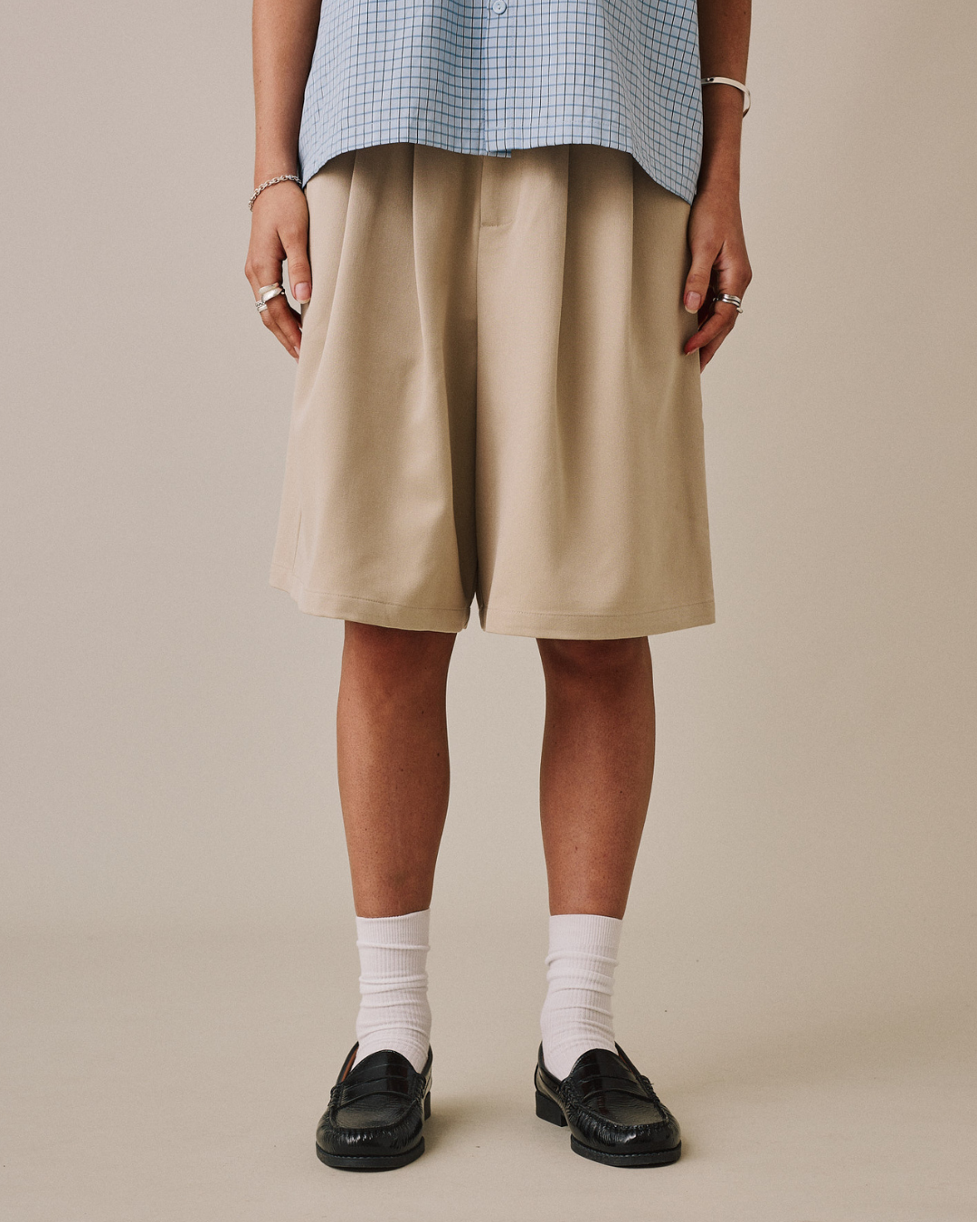 Relaxed Suit Shorts - Beige