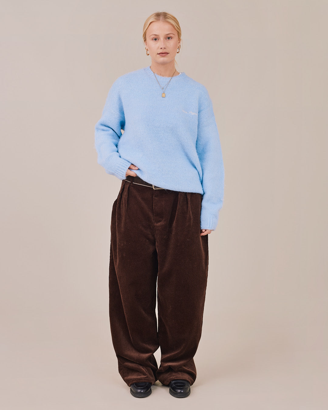 Knit O-Neck Sweater - Baby Blue