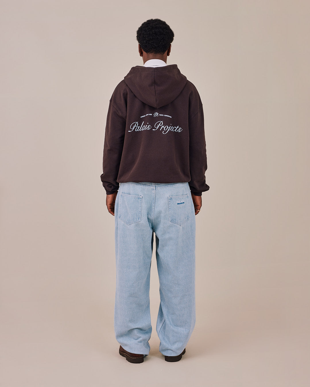 Box Fit Heavy World Tour Zip Hoodie - Mocha